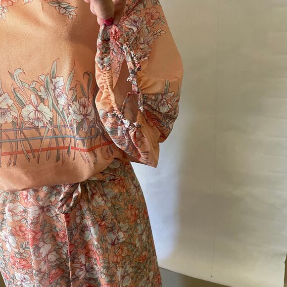 70s or 80s Sheer Floral Spring Summer Peach Dress - Picture 6 of 7